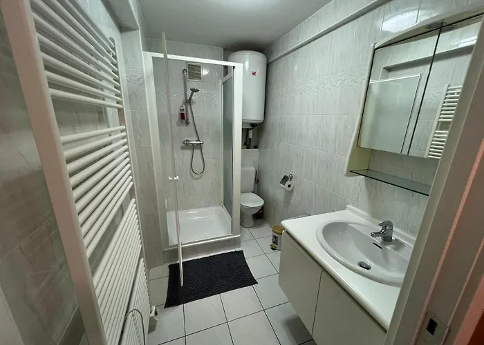 Lägenhet Residentie Cappuccino -- In Stad Vlakbij Strand *